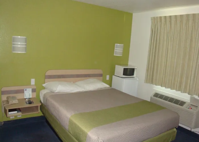 Lakeside Havasu Hotel 2*