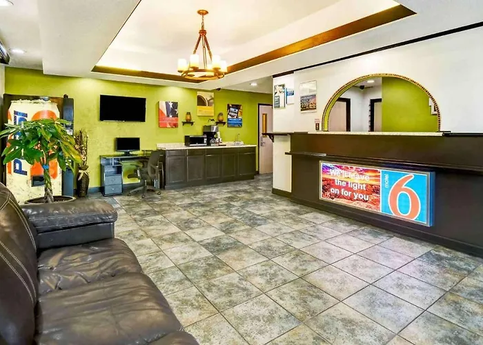 Lakeside Havasu Hotel